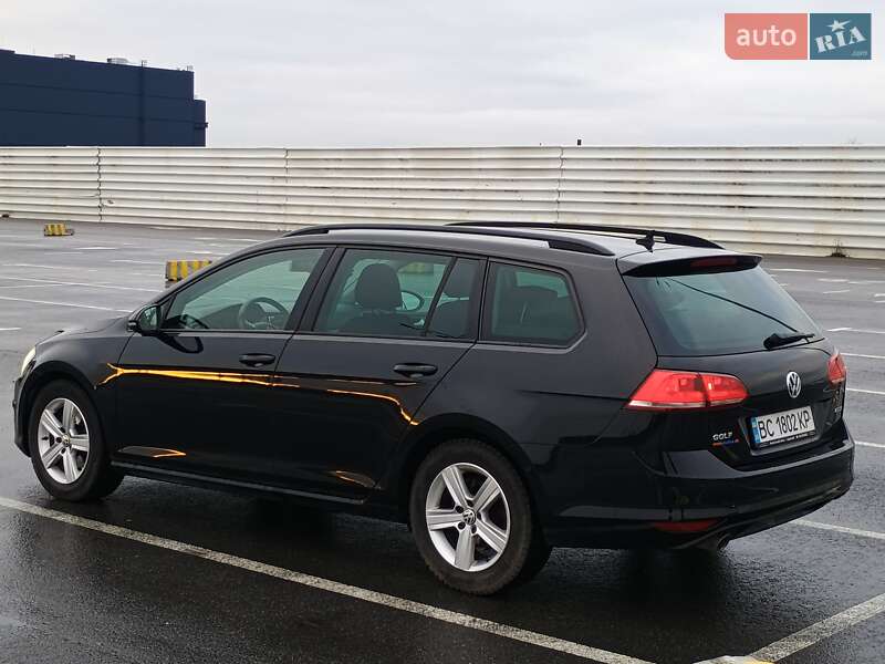 Універсал Volkswagen Golf 2013 в Львові