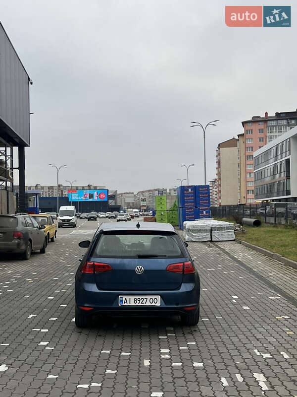 Хетчбек Volkswagen Golf 2015 в Івано-Франківську