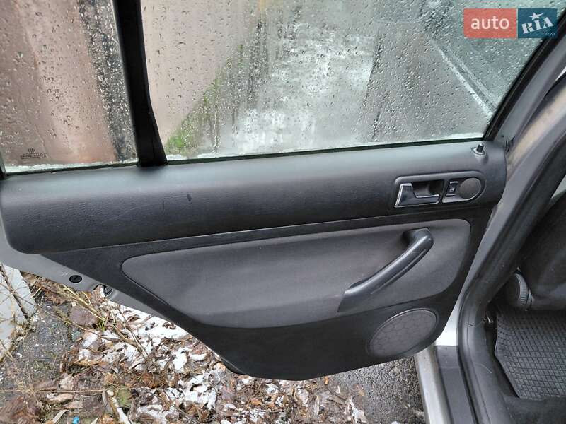 Универсал Volkswagen Golf 2004 в Житомире фото 9 Универсал Volkswagen Golf 2004 в Житомире