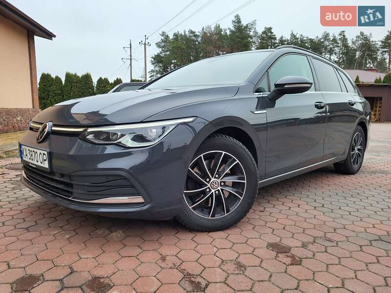 Volkswagen Golf 2021