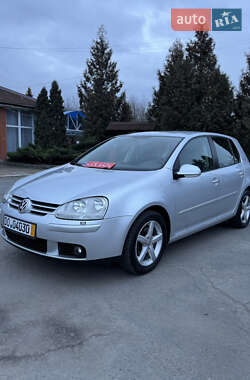 Хэтчбек Volkswagen Golf 2007 в Умани