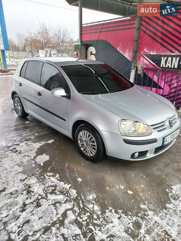 Хетчбек Volkswagen Golf 2005 в Білій Церкві