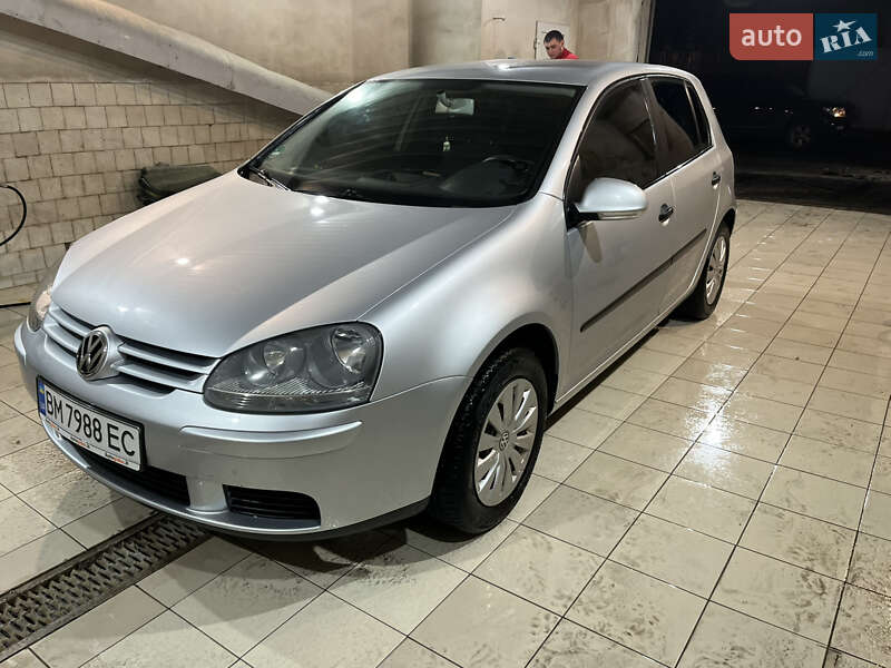 Хэтчбек Volkswagen Golf 2003 в Ромнах фото 10 Хэтчбек Volkswagen Golf 2003 в Ромнах