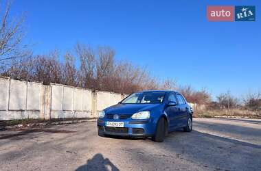 Хэтчбек Volkswagen Golf 2004 в Харькове