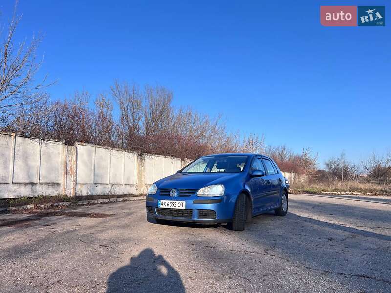 Volkswagen Golf 2004