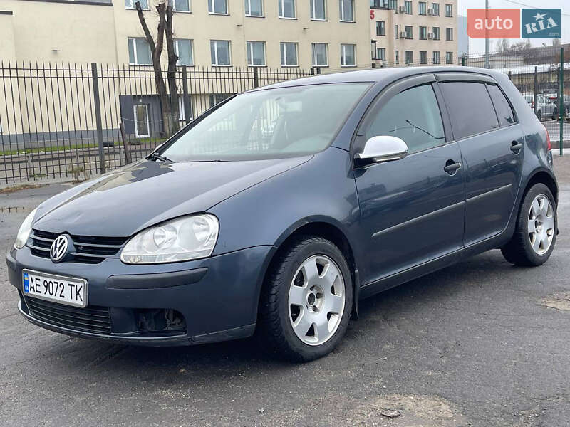 Volkswagen Golf 2004