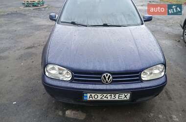 Хэтчбек Volkswagen Golf 2003 в Ужгороде