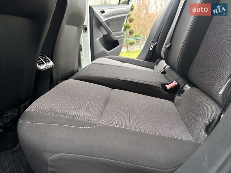 Универсал Volkswagen Golf 2014 в Хмельницком