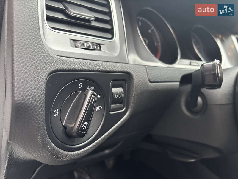 Универсал Volkswagen Golf 2014 в Хмельницком