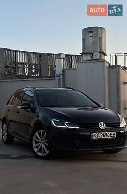 Универсал Volkswagen Golf 2015 в Львове