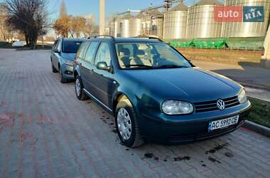 Універсал Volkswagen Golf 2001 в Луцьку
