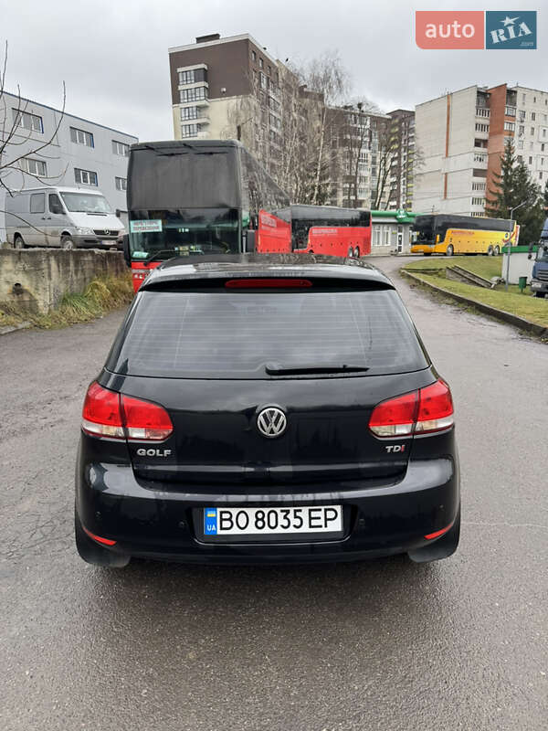 Хэтчбек Volkswagen Golf 2012 в Тернополе