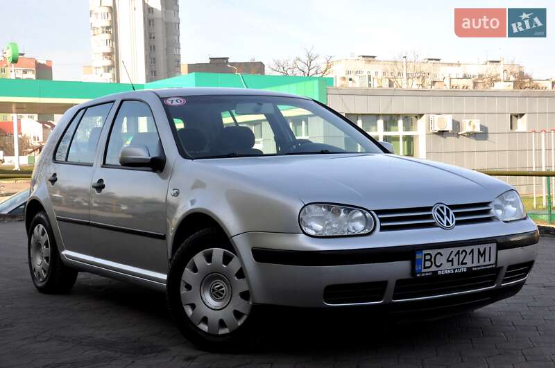 Volkswagen Golf 2003