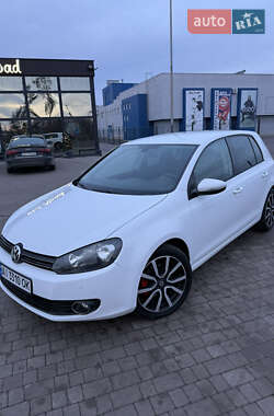 Хэтчбек Volkswagen Golf 2010 в Ковеле