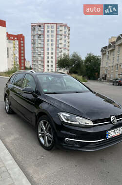 Універсал Volkswagen Golf 2016 в Львові