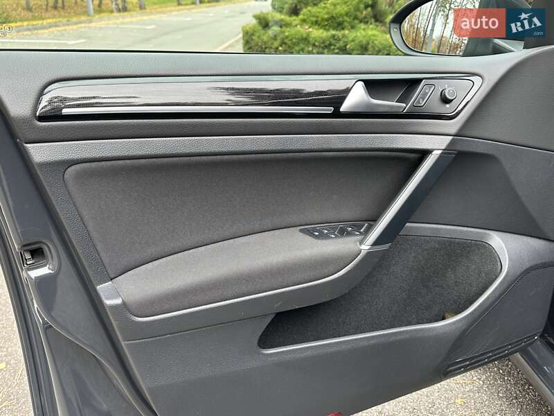 Универсал Volkswagen Golf 2018 в Броварах фото 31 Универсал Volkswagen Golf 2018 в Броварах