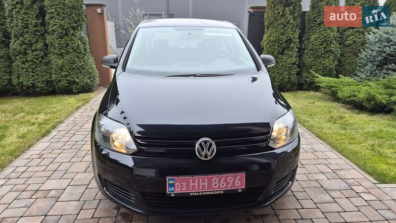 Хэтчбек Volkswagen Golf 2012 в Ровно