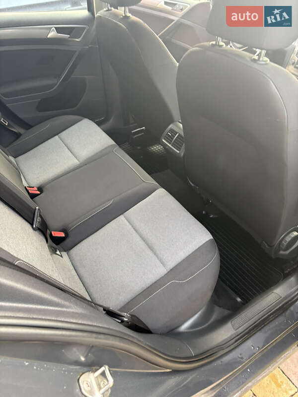 Универсал Volkswagen Golf 2016 в Тернополе