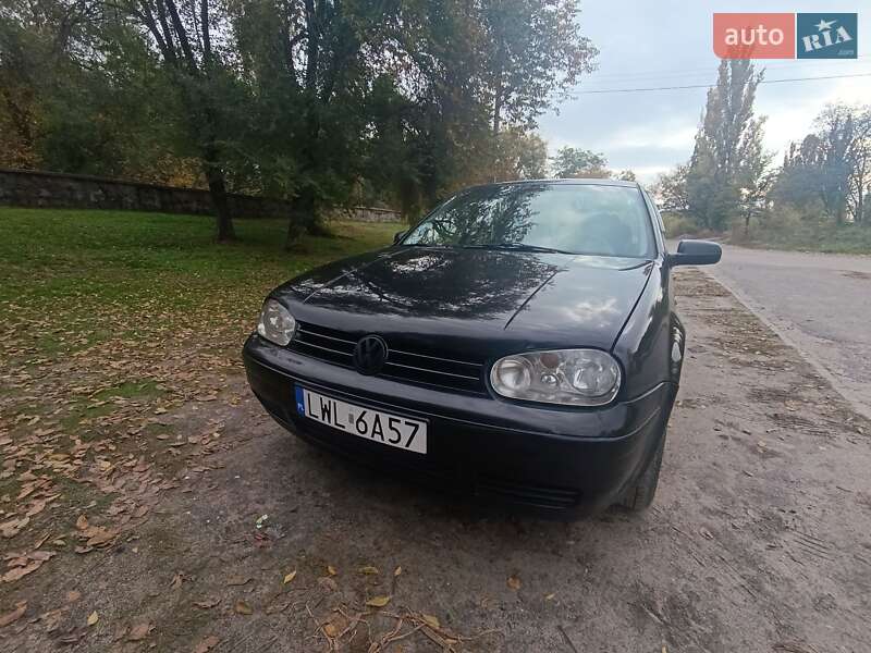 Хетчбек Volkswagen Golf 2000 в Кременчуці