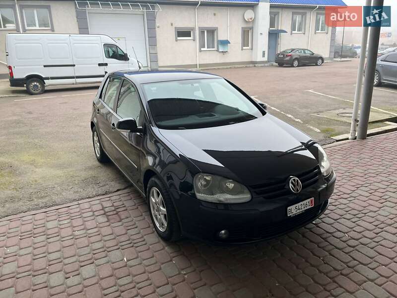 Хетчбек Volkswagen Golf 2006 в Рівному