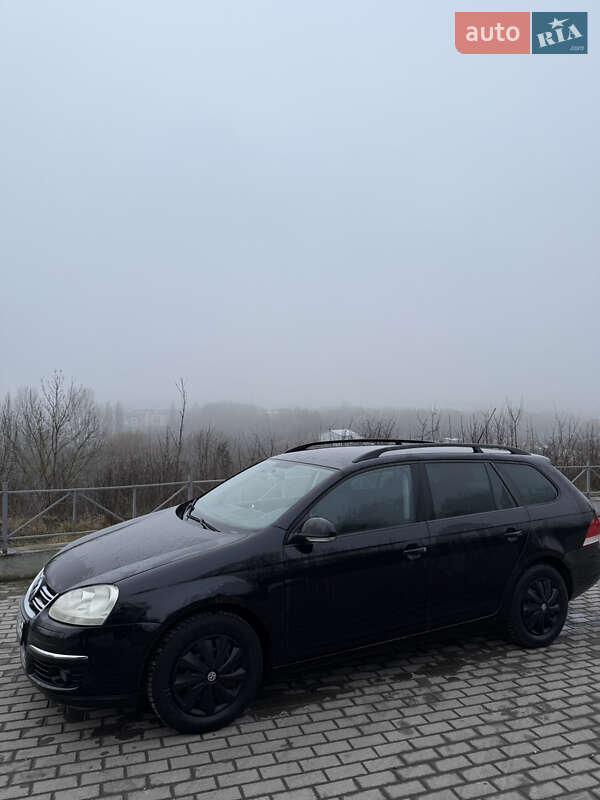 Універсал Volkswagen Golf 2008 в Тернополі