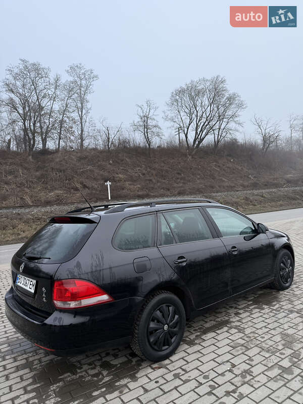 Універсал Volkswagen Golf 2008 в Тернополі