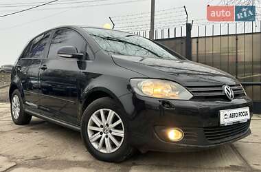 Хэтчбек Volkswagen Golf 2013 в Киеве