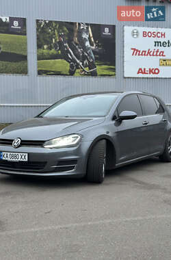 Хетчбек Volkswagen Golf 2017 в Києві