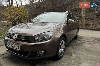 Универсал Volkswagen Golf 2010 в Киеве