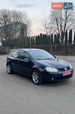 Хэтчбек Volkswagen Golf 2008 в Луцке