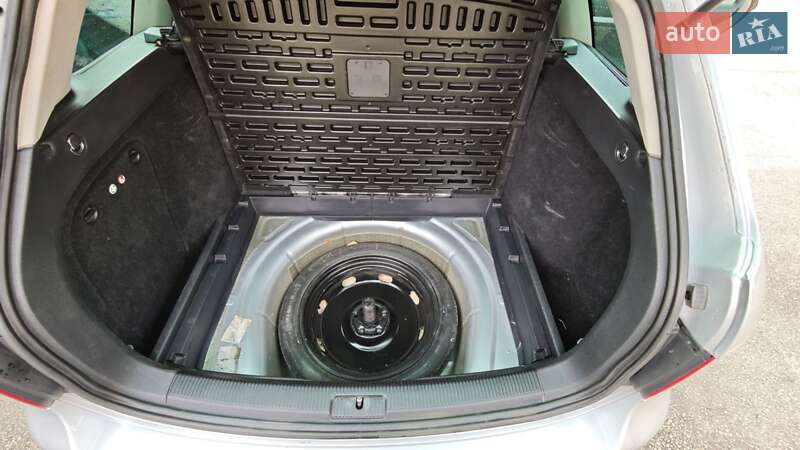 Універсал Volkswagen Golf 2009 в Вінниці