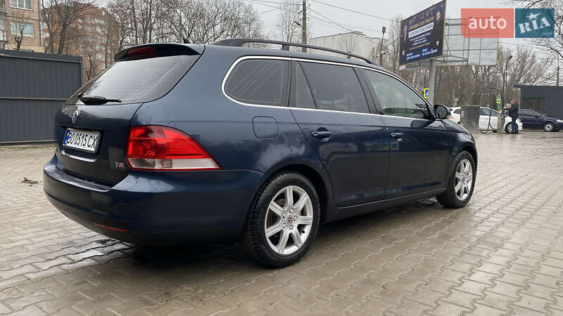 Універсал Volkswagen Golf 2009 в Тернополі