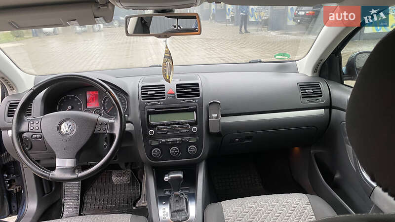 Універсал Volkswagen Golf 2009 в Тернополі