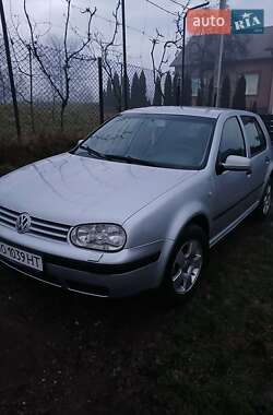 Хэтчбек Volkswagen Golf 2003 в Хусте