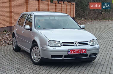 Хэтчбек Volkswagen Golf 2003 в Красилове