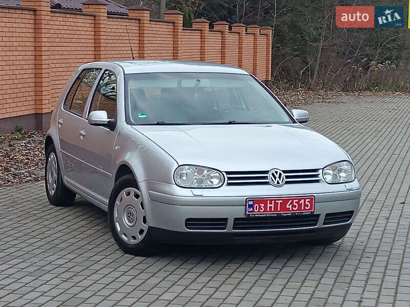 Volkswagen Golf 2003
