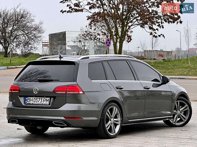 Універсал Volkswagen Golf 2017 в Одесі