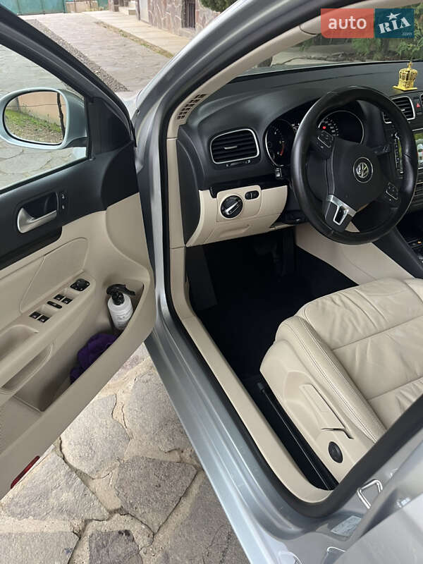 Універсал Volkswagen Golf 2010 в Мукачевому