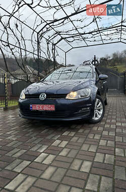 Универсал Volkswagen Golf 2016 в Сваляве
