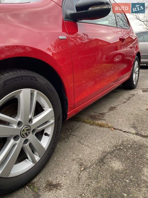 Хэтчбек Volkswagen Golf 2012 в Переяславе