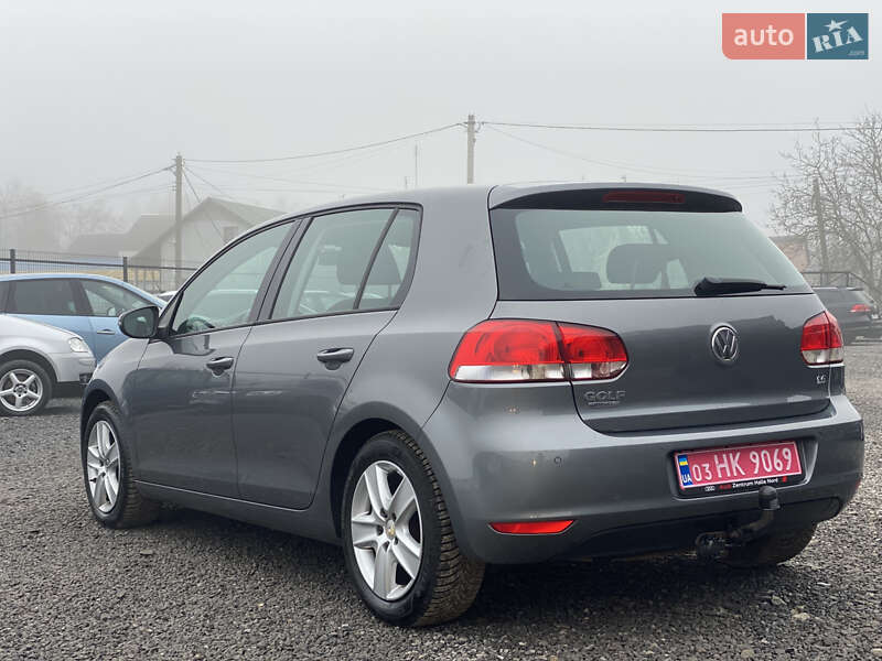 Хетчбек Volkswagen Golf 2009 в Старокостянтинові