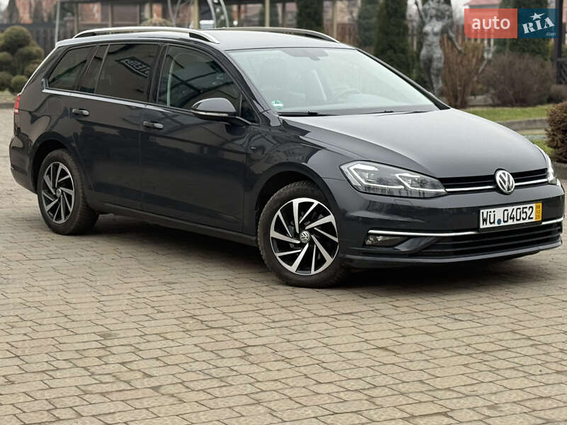 Універсал Volkswagen Golf 2018 в Стрию