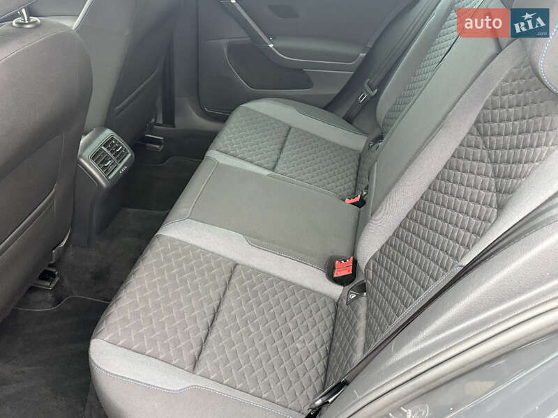 Універсал Volkswagen Golf 2018 в Стрию