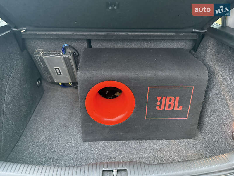 Хетчбек Volkswagen Golf 2000 в Турці