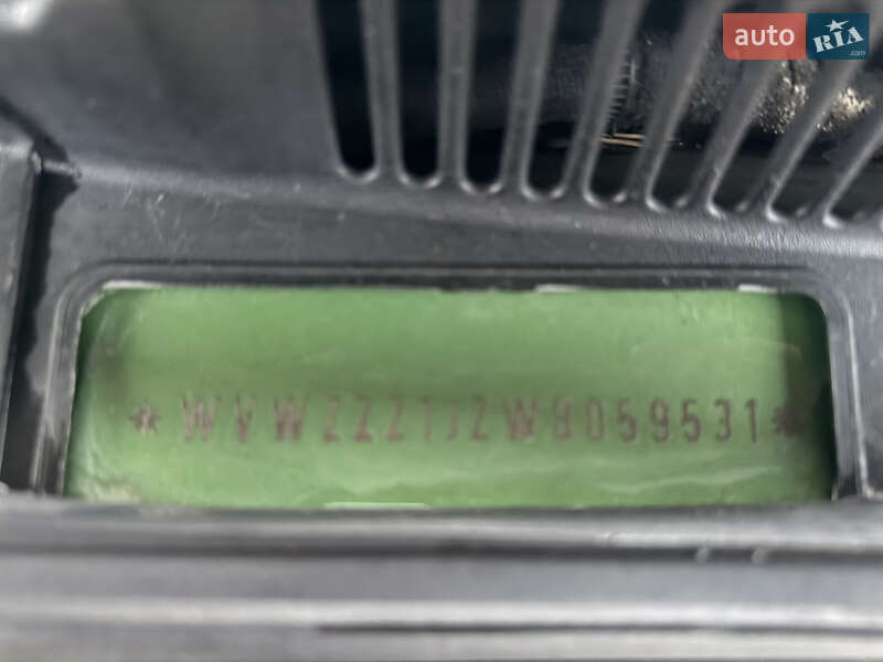 Хетчбек Volkswagen Golf 2000 в Турці