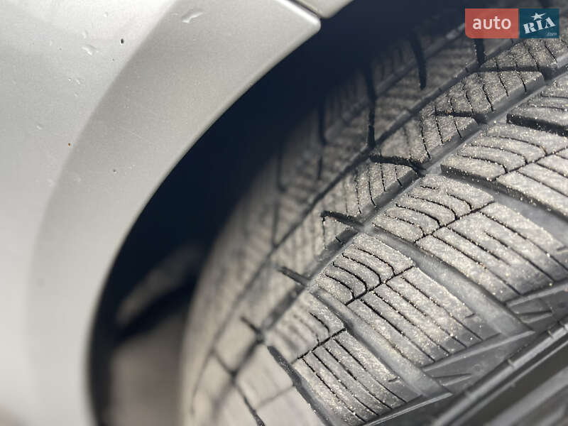 Хетчбек Volkswagen Golf 2006 в Шепетівці