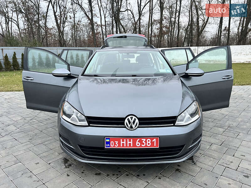 Універсал Volkswagen Golf 2016 в Луцьку