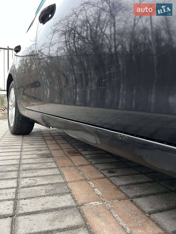 Хэтчбек Volkswagen Golf 2011 в Броварах