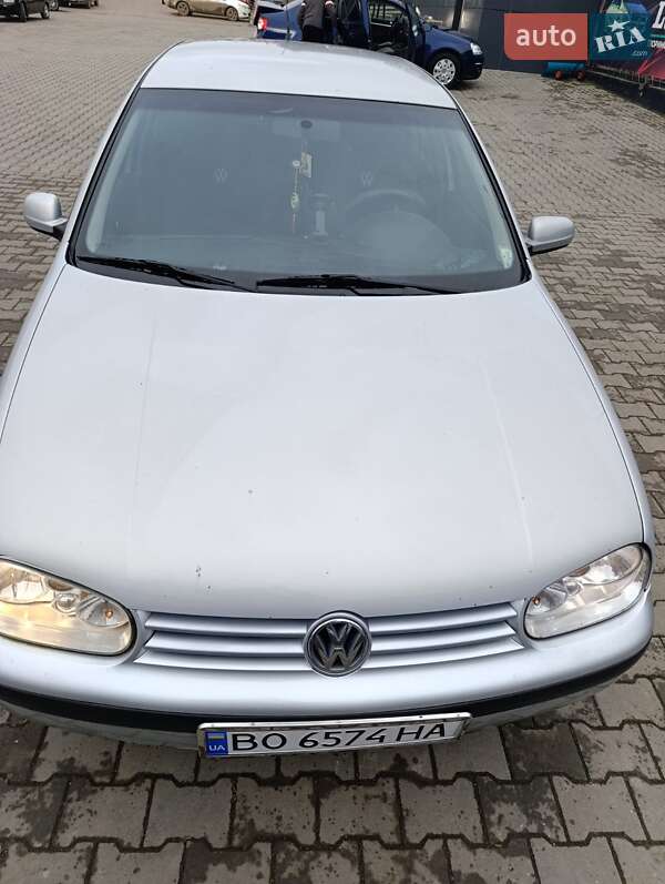 Хетчбек Volkswagen Golf 1998 в Теребовлі