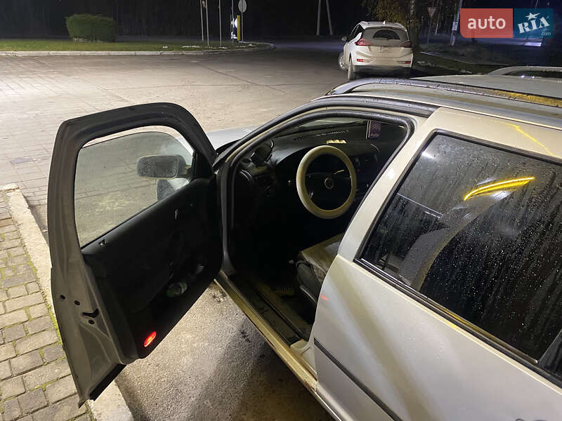 Универсал Volkswagen Golf 1999 в Львове